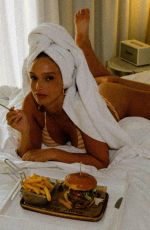 NAILA VAN KOMMER - Instagram Photos 04/24/2026