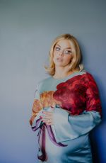 Pregnant SAMARA WEAVING for Polyester Magazine, April 2026