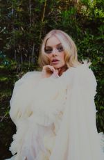 Pregnant SAMARA WEAVING for Polyester Magazine, April 2026
