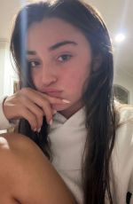 PRESLEY ELISE - Instagram Photos 04/28/2026
