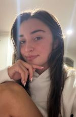 PRESLEY ELISE - Instagram Photos 04/28/2026