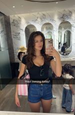 RACHEL PIZZOLATO - Instagram Photos 04/16/2026