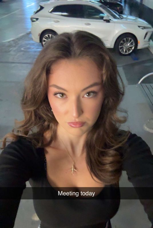 RACHEL PIZZOLATO – Instagram Photos 04/22/2025