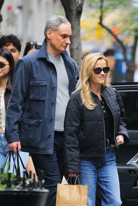 REESE WITHERSPOON and Boyfriend Oliver Haarmann Out Shopping in New York 04/04/2026