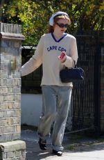 SADIE SINK Out and About in Notting Hill in London 04/08/2026