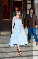 TAYLOR SWIFT Out for Dinner in New York 04/27/2026