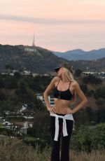 VICTORIA TURNER - Instagram Photos 04/12/2026