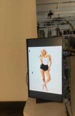VIOLETTA SELEZNOVA - Instagram Photos and Video 04/18/2026