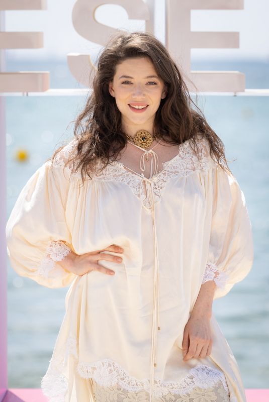 ZOE ADJANI at Le Rouge Et Le Noir Photocall at 9th Canneseries Festival in Cannes 04/25/026