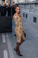 ZOE SALDANA Arrives at RH Celebrates Unveiling of RH Milan, The Gallery Event in Milan 04/21/2026