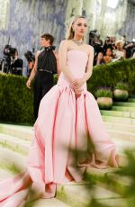 AMANDA SEYFRIED at 2026 Met Gala Celebrating Costume Art at Metropolitan Museum of Art in New York City 05/04/2026