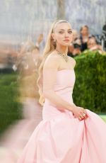 AMANDA SEYFRIED at 2026 Met Gala Celebrating Costume Art at Metropolitan Museum of Art in New York City 05/04/2026