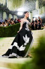ANNE HATHAWAY at 2026 Met Gala Celebrating Costume Art at Metropolitan Museum of Art in New York City 05/04/2026