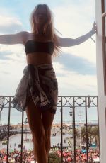 CINTIA DICKER - Instagram Photos 05/15/2026