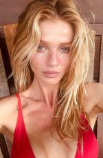 CINTIA DICKER - Instagram Photos 05/28/2026
