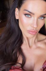 DARIA DEREVIANKINA - Instagram Photos 05/09/2026