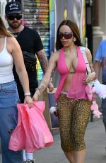 DOJA CAT Out Shopping in Manchester 05/22/2026
