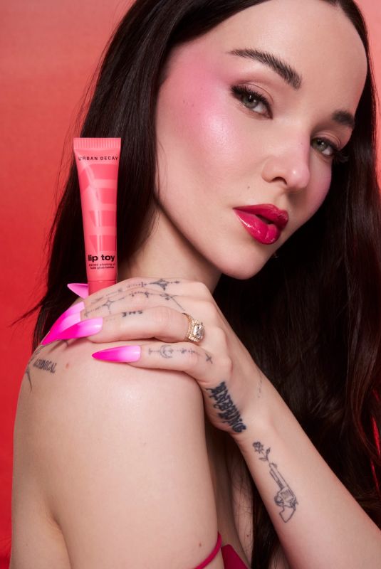 DOVE CAMERON - Urban Decay Lip Toy Stained Glossing Oil Campaign 2026