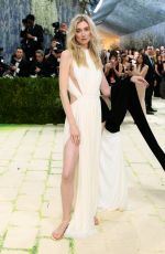 ELIZABETH DEBICKI at 2026 Met Gala Celebrating Costume Art at Metropolitan Museum of Art in New York City 05/04/2026
