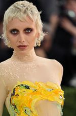 EMMA CHAMBERLAIN at 2026 Met Gala Celebrating Costume Art at Metropolitan Museum of Art in New York City 05/04/2026