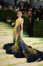 EMMA CHAMBERLAIN at 2026 Met Gala Celebrating Costume Art at Metropolitan Museum of Art in New York City 05/04/2026