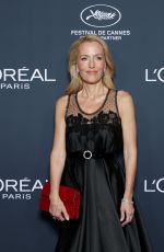 GILLIAN ANDERSON at L