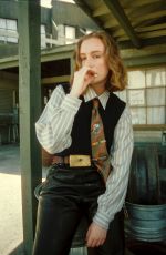 HANNAH EINBINDER for Polyester Magazine, Spring/Summer 2026