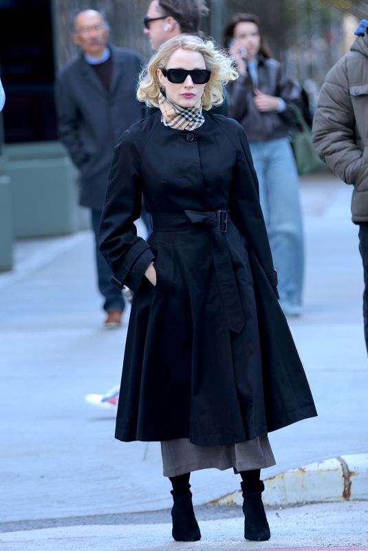 JESSICA CHASTAIN on the Set of Minivan at Wall Street in Manhattan 05/04/2026