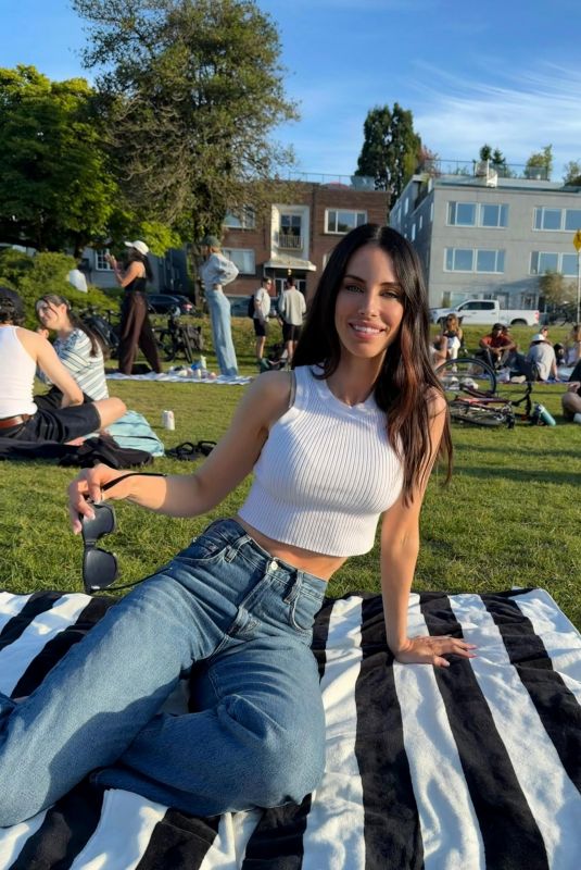 JESSICA LOWNDES – Instagram Photos 05/23/2026