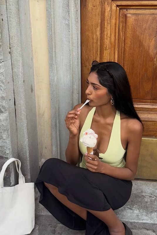 KAAVIYA SAMBASIVAM - Instagram Photos 05/28/2026