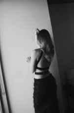 LILY JAMES - Instagram Photos 05/01/2026