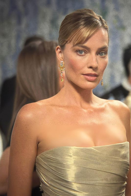 MARGOT ROBBIE – Met Gala 2026 Graflex Camera Arrivals, May 2026