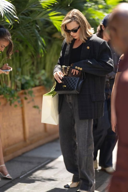MARGOT ROBBIE Out at Chinatown in New York 05/05/2026