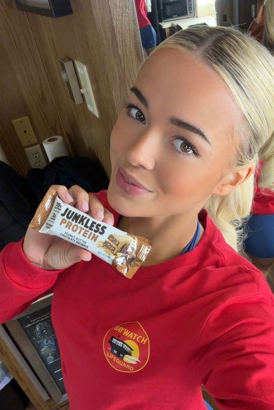 OLIVIA DUNNE – Junkless Foods, May 2026