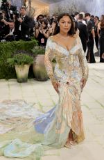 PALOMA ELSESSER at 2026 Met Gala Celebrating Costume Art at Metropolitan Museum of Art in New York City 05/04/2026
