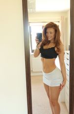 PHOEBE GINGER - Instagram Photos 05/01/2026