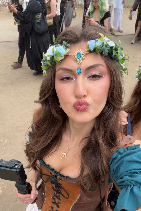 RACHEL PIZZOLATO - Instagram Photos 05/03/2026