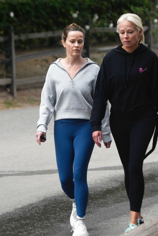 REESE WITHERSPOON Out Hiking with a Friend 05/08/2026