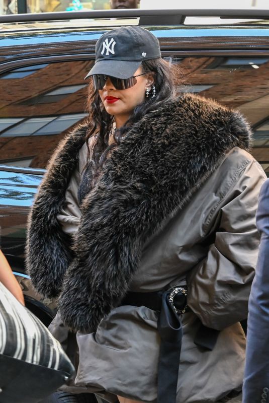 RIHANNA Arrives at The Carlyle, A Rosewood Hotel in New York City 05/04/2026