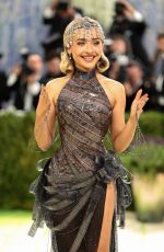 SABRINA CARPENTER at 2026 Met Gala Celebrating Costume Art at Metropolitan Museum of Art in New York City 05/04/2026