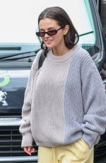 SELENA GOMEZ Leaves Only Murders in the Building Set in London 05/27/2026
