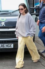 SELENA GOMEZ Leaves Only Murders in the Building Set in London 05/27/2026