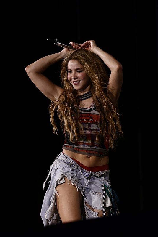 SHAKIRA Performs at a Concert on Copacabana Beach in Rio de Janeiro 05/01/2026