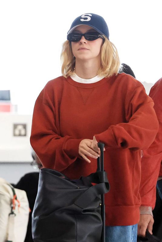 SYDNEY SWEENEY Arrives at Sydney Airport 05/02/2026