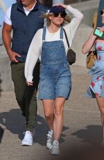 SYDNEY SWEENEY Out for a Stroll in Sydney 05/02/2026