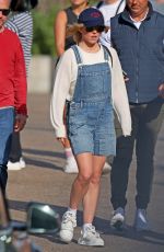 SYDNEY SWEENEY Out for a Stroll in Sydney 05/02/2026