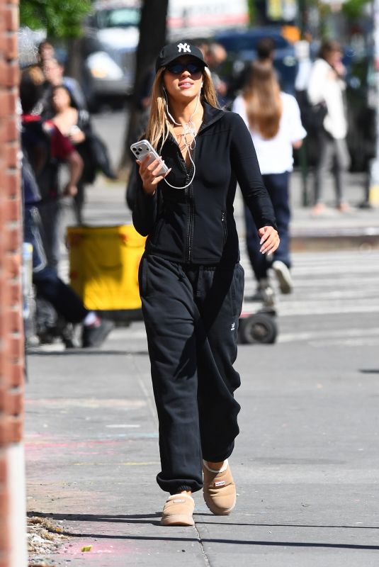 TATE MCRAE Out and About in New York 05/07/2026
