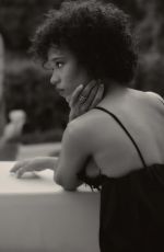 TAYLOR RUSSELL - Dior