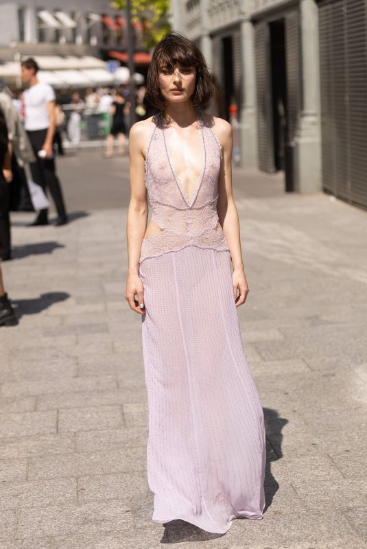 ALICE PAGANI at Amiri Menswear Spring/Summer 2027 Fashion Show in Paris 06/25/2026