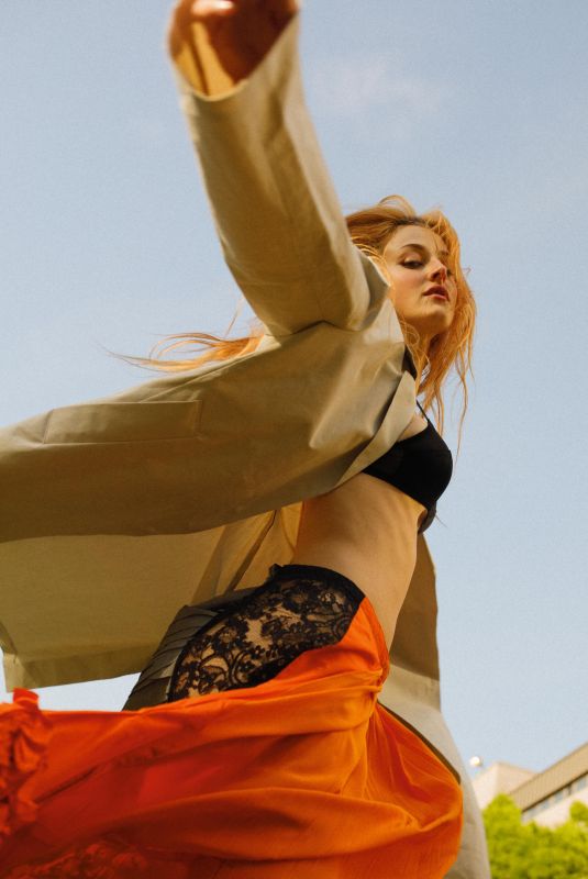 ANNA VAN PATTEN for Metal Magazine 54, Spring/Summer 2026